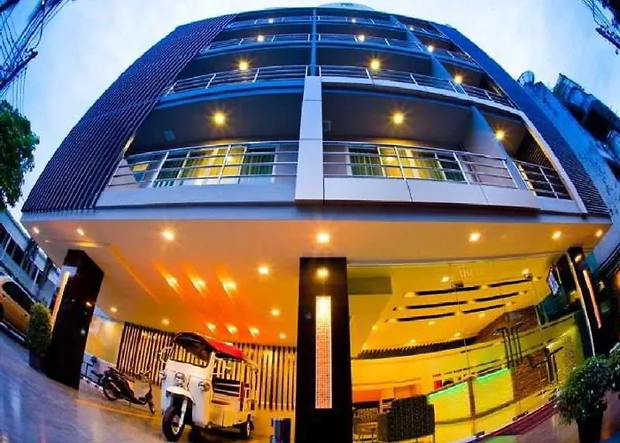 Icheck Residences Sukhumvit 20 Hotel 4*