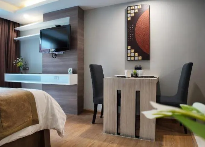 Icheck Residences Sukhumvit 20 4*