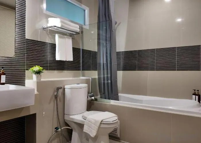 Icheck Residences Sukhumvit 20 Hotel 4*
