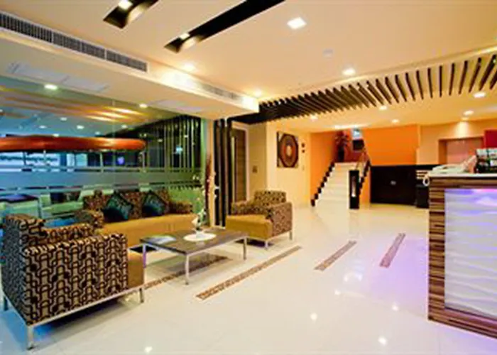 Icheck Residences Sukhumvit 20 Hotel 4*